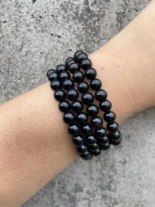 Armband med stenpärlor, Svart - Mix by Heart