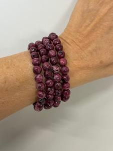 Armband med stenpärlor, Vinröd - Mix by Heart