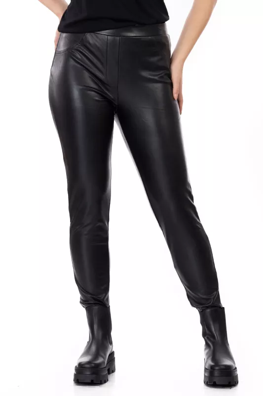 Arrow Pants Black - Capri Collection