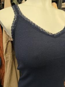 Linne, Ribbat med spets, Marin Lotten - Caramelle Fashion