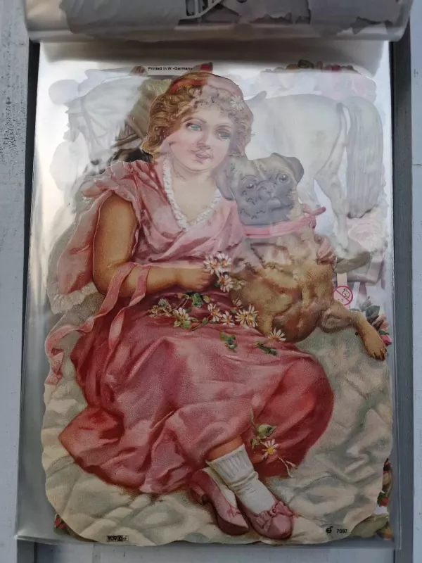 Bokmärken Blandade motiv; Djur, blommor mm (Häfte 6) - Bromma Kortförlag (1 stort bokmärke med flicka och hund)