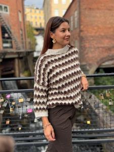 Stickad Tröja med guldtråd, Offwhite / Brun, Frida - Gemini