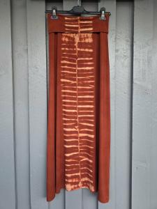 Kjol Maida, Tie Dye Terracotta / Creme - Coconut Milk