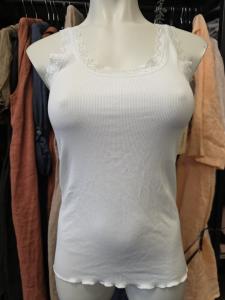 Linne, Ribbat med spets, Vitt Amanda - Caramelle Fashion / Chica London