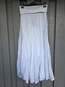 Kjol med mudd, Vit Sassa - Qnuz