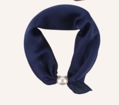 Scarves med magnetknäppe (vit pärla), Marinblå - Caramelle Fashion    BERÄKNAD LEV: AUG