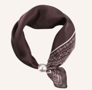 Scarves med magnetknäppe (vit pärla), Paisley Brun / Offwhite - Caramelle Fashion