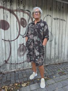 Klänning i babycord, Brun blommig, Maria - Reunion