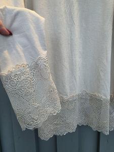 Långärmad topp med spets, Beige Tina - Caramelle Fashion