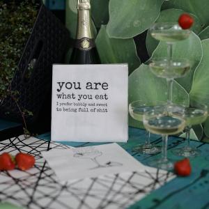 Servett, WHAT YOU EAT- Erika Tubbin