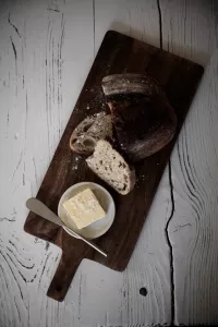 ERNST Mörkbrun Uppläggningsbricka i Mangoträ 49x19,5x1,5 cm