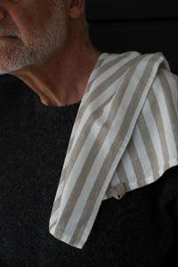 ERNST Kökshandduk, Bredrandig Beige / Vit