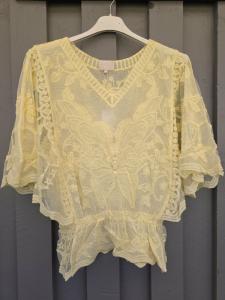 Topp i spets, Gul Fjäril Nala - Caramelle Fashion