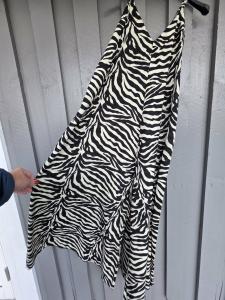Jumpsuit Zebra, Creme / Svart Mikonoz - Coconut Milk