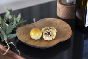 Fat i form av ett äpple, trä - Different Design