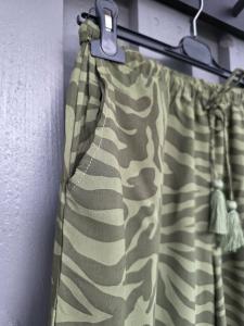 Byxa Pican, Zebra Green - Coconut Milk