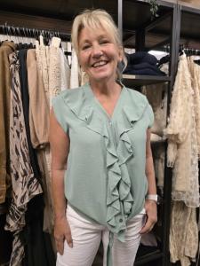 Topp med volang och knyt, Grön Miranda - Caramelle Fashion