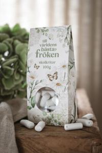 Majas Godsaker, Till världens bästa fröken - Majas Cottage           BERÄKNAD LEV: APRIL