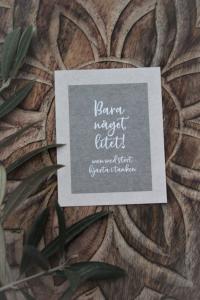 Maja Gåvokort - Bara något litet (kvistpapper)