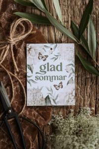 Maja Gåvokort - Glad sommar         BERÄKNAD LEV: APRIL
