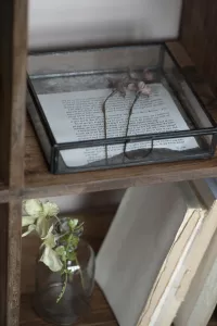 Glasbox med lock Solitaire Fyrkantig, Antik finish - Ib Laursen