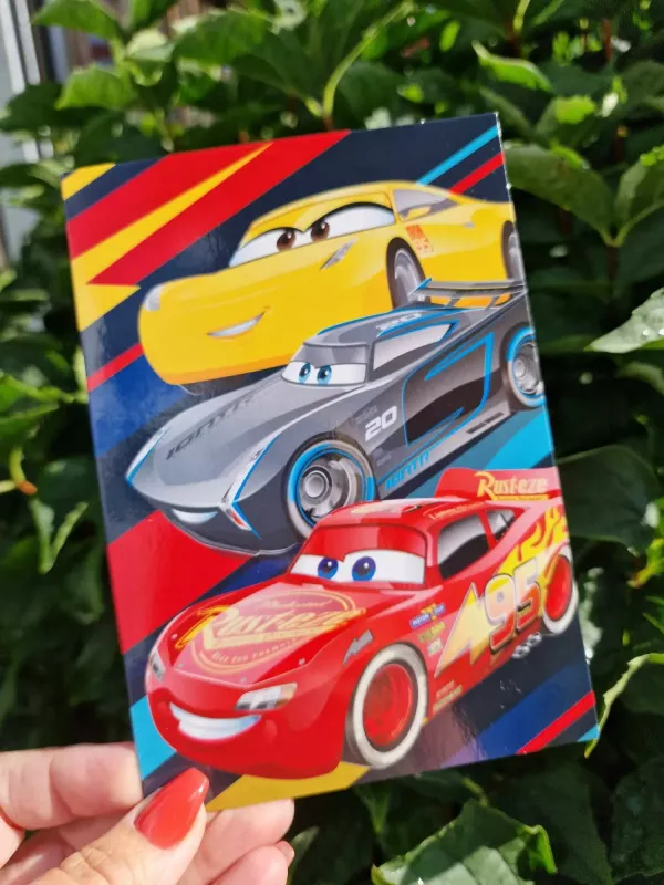 Snabba Bilar - Kort med 3 färgglada bilar - Pictura