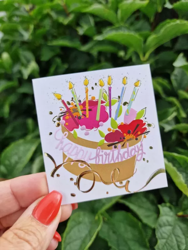 Mini-kort: Tårta med ljus "Happy Birthday" - Pictura