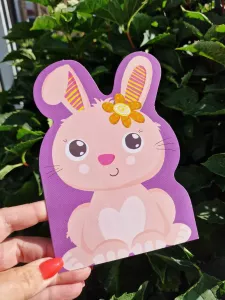 Kort med rosa kanin på lila bakgrund - Pictura