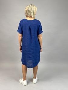 Linneklänning Mörkblå (Hildur) - Mix by Heart     BERÄKNAD LEV: APRIL