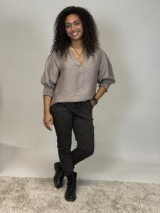 Magiskt stretchig byxa, Brun med rankor, Signe - Mix by Heart     KOMMER SNART!