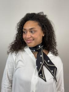 Scarf, Svart Prickig - Mix by Heart