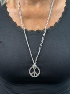 Halsband Långt, Silverfärgat PEACE-märke - Mix by Heart