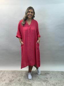 Linneklänning, Lång med fickor, Hallon Loella - Mix by Heart     BERÄKNAD LEV: APRIL