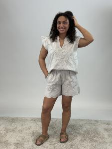 Shorts med brodyr, Beige Emira - Mix by Heart