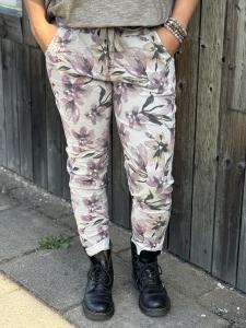 Magiskt stretchig byxa, Beige med rosa blommor, Signe - Mix by Heart