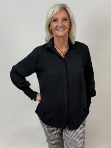 Blus med bred smock i ärmslut, Svart Juliette - Mix by Heart