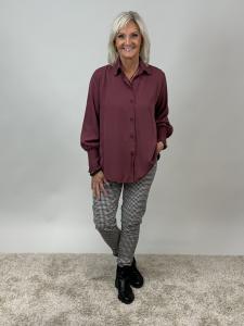 Blus med bred smock i ärmslut, Vinröd Juliette - Mix by Heart