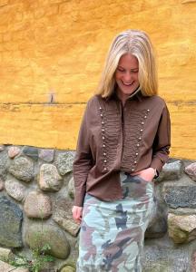 Skjorta med amiralknäppning, Brun Femino - Cabana Living