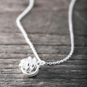 Halsband silver, Kärleksknut - by faith
