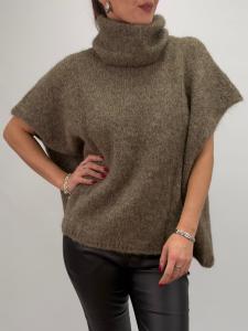 Stickad tröja, Ärmlös med polo, Taupe Leona - Gemini    BERÄKNAD LEV: JAN/FEB