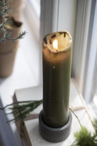 Ljusstake i betong till blockljus Ø: 5,5 cm inuti- Ib Laursen