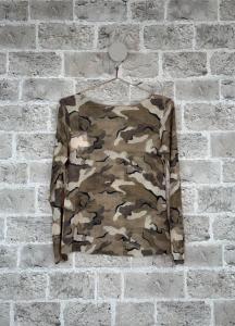 Topp med lång ärm, Camo Beige / Brun / Svart, Malou - Cabana Living      BERÄKNAD LEV: SEP