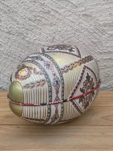Fabergéägg, Vitt randigt