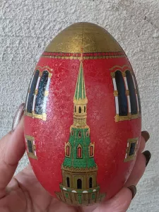 Fabergéägg, Rött