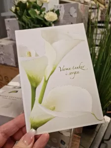 Varma tankar i sorgen, Kort med vita kallor - Pictura