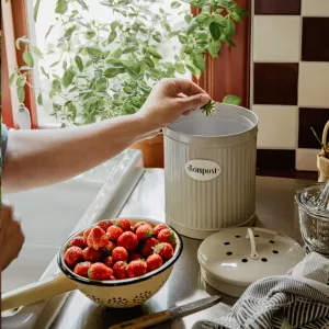 Plåtburk Hugo Kompost Beige - Strömshaga