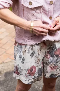 Linneshorts Korta, English Rose, Cecilia - Reunion Home    BERÄKNAD LEV: APRIL/MAJ