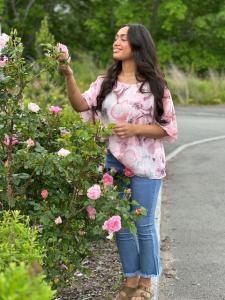 Topp, Rosa med stora blommor, Roberta - Mix by Heart