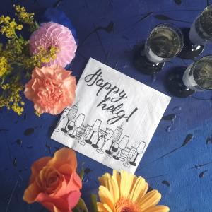 Servett, HAPPY HELG - Erika Tubbin