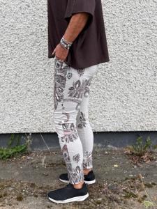 Magiskt stretchig byxa, Paisley Beige / Brun (Signe) - Mix by Heart